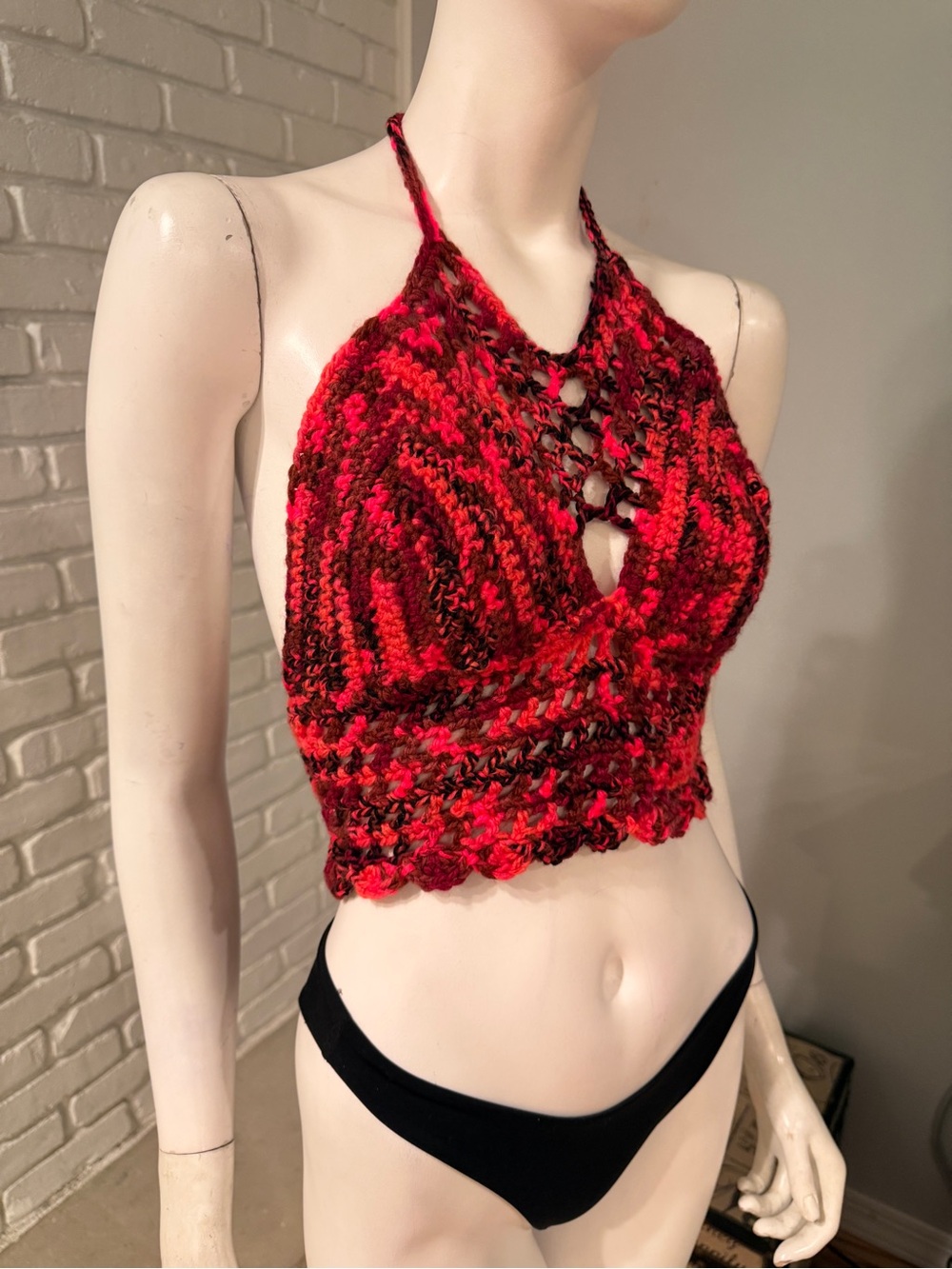 Hand Crocheted Red Multi-Tone Halter Crop Top Boho Festival Y2K Size M/L - Picture 6 of 9